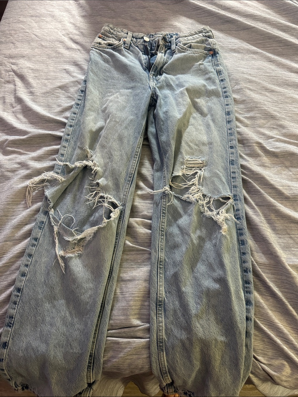 Light Blue Distressed woman’s jeans